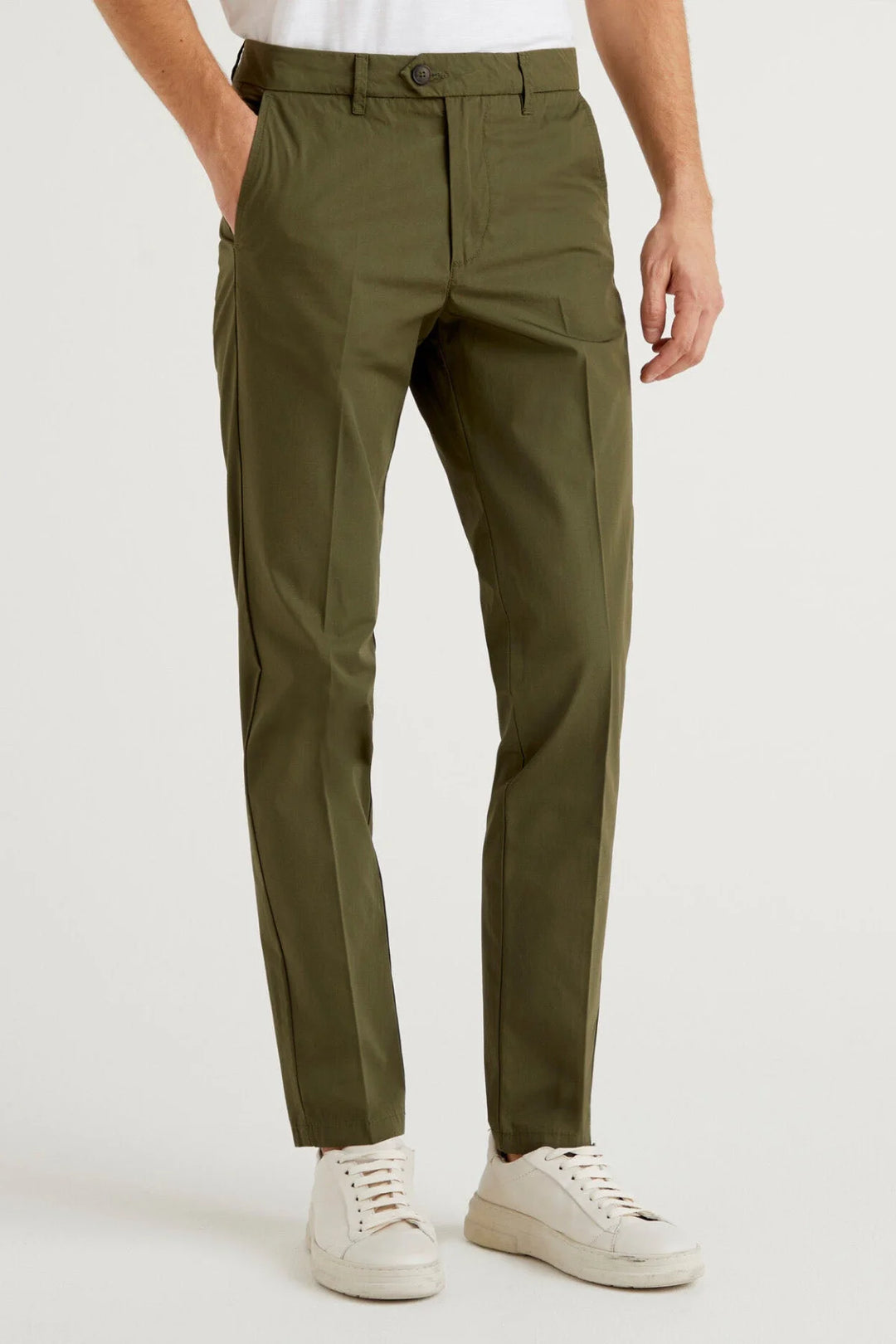 Benetton Straight Leg Chinos Khaki / 28