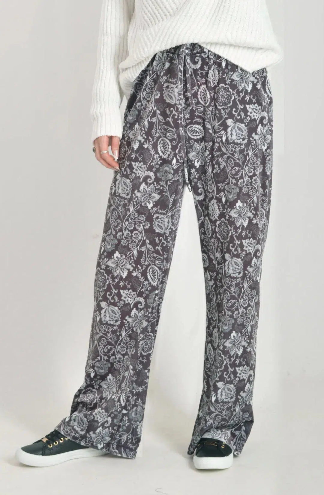 Mantaray Floral Wide Leg Velvet Trouser Warm Grey / 10