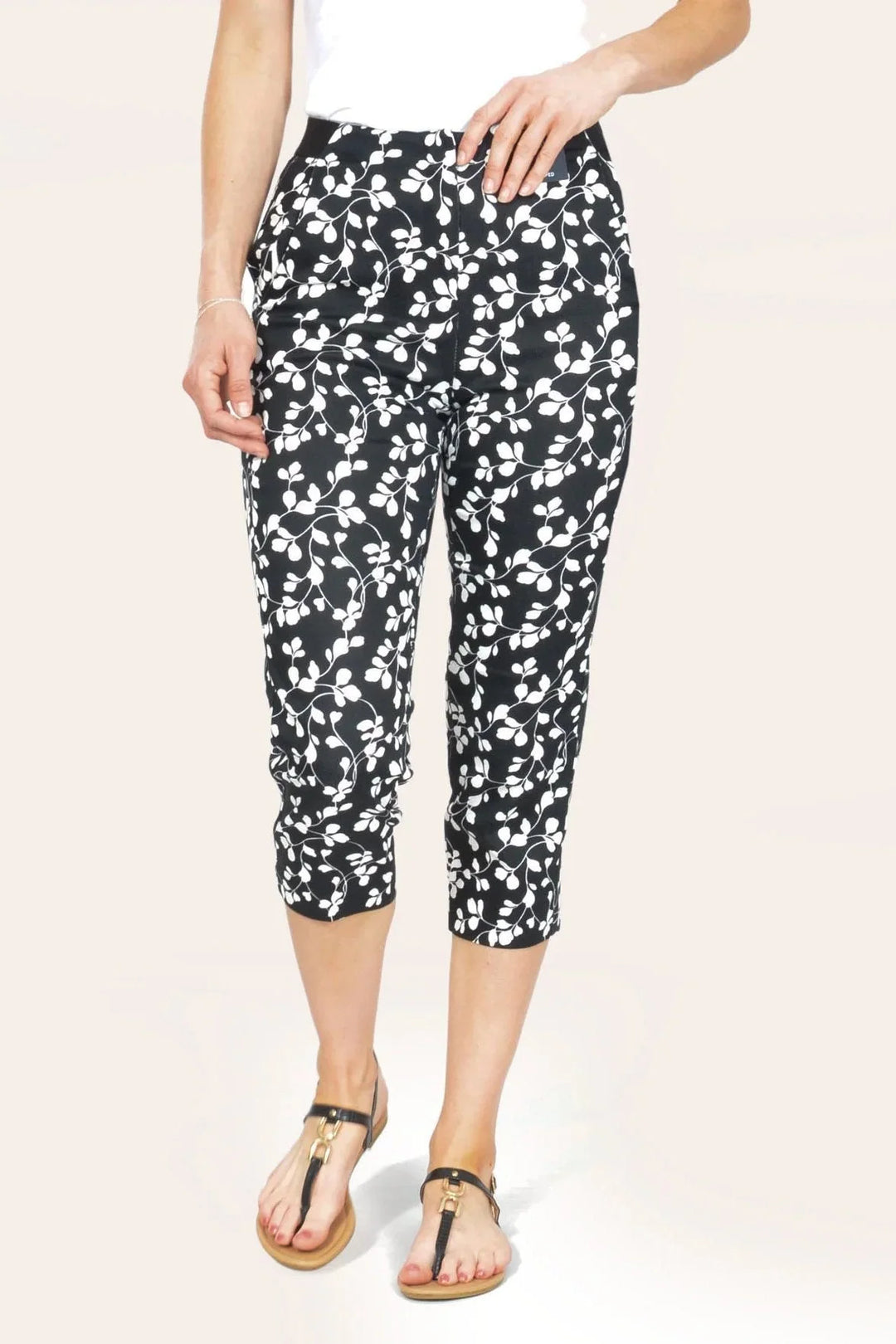 M&S Mia Slim Floral Crop Trousers Black / 20 / Short