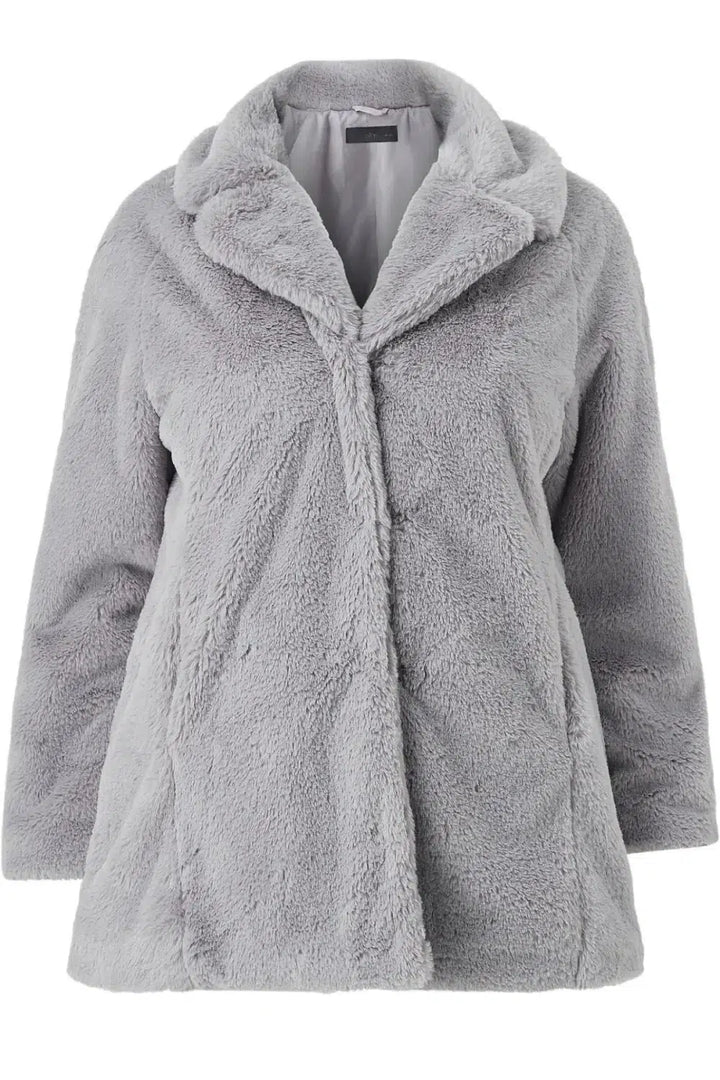 Snug Faux Fur Jacket Outerwear