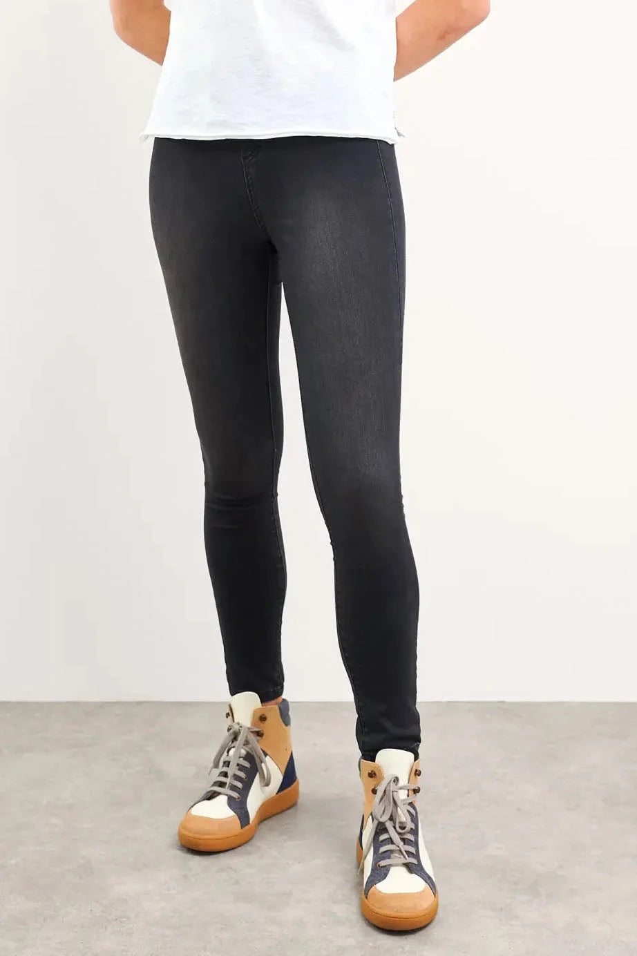 White Stuff Pull on ’Janey’ Jeggings Charcoal / 6 / Reg