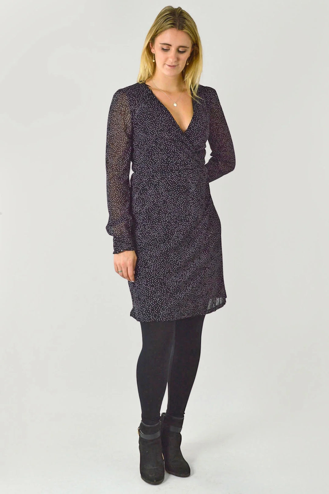 Yessica Chiffon Spot Wrap Dress Black / 8